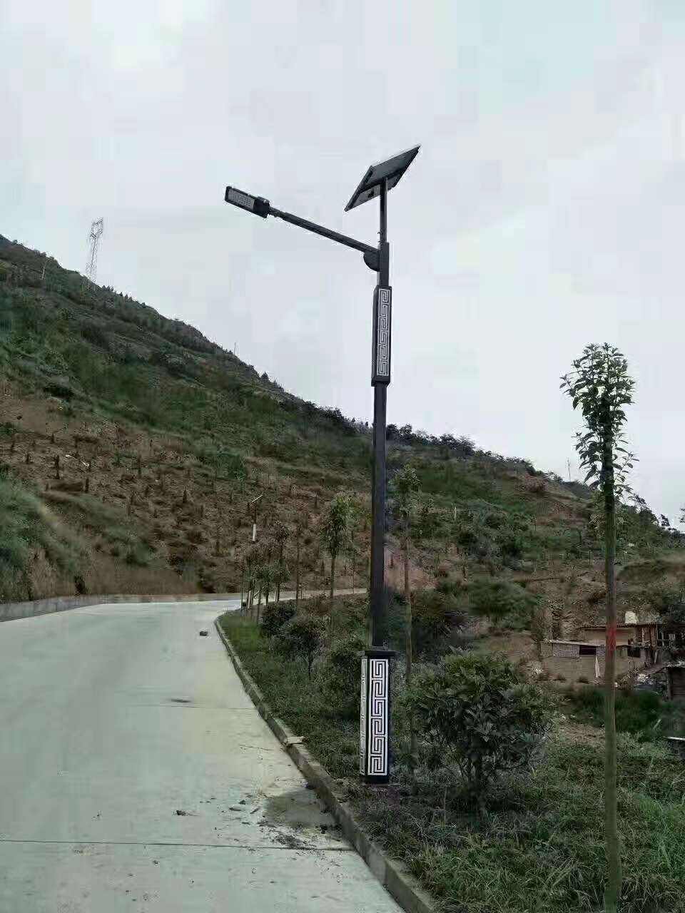 拉萨仿古太阳能路灯